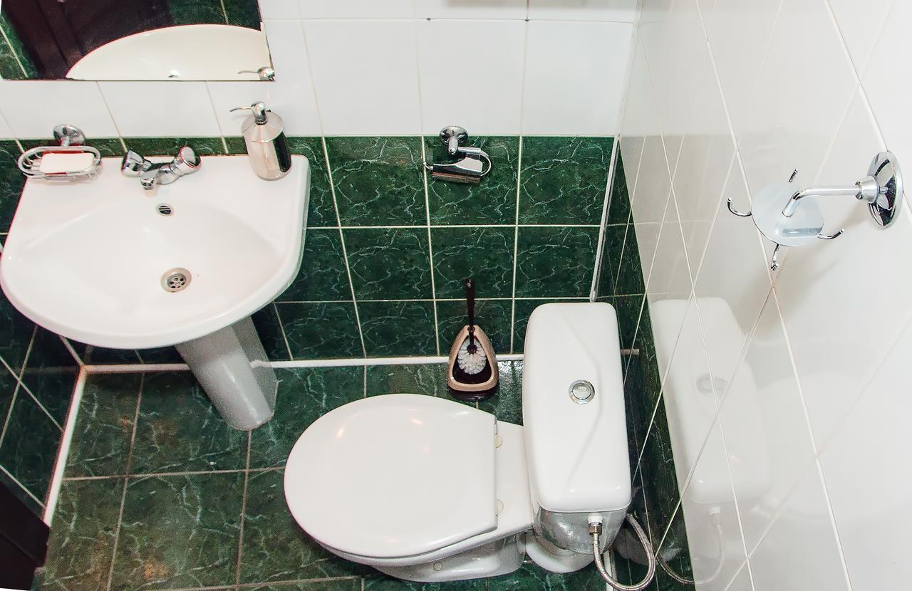 Globus Hostel Kijów Zewnętrze zdjęcie
