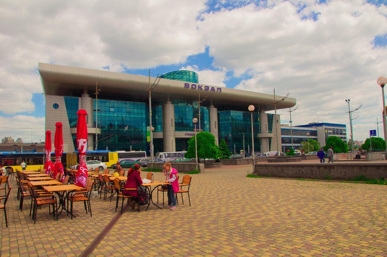 Globus Hostel Kijów Zewnętrze zdjęcie