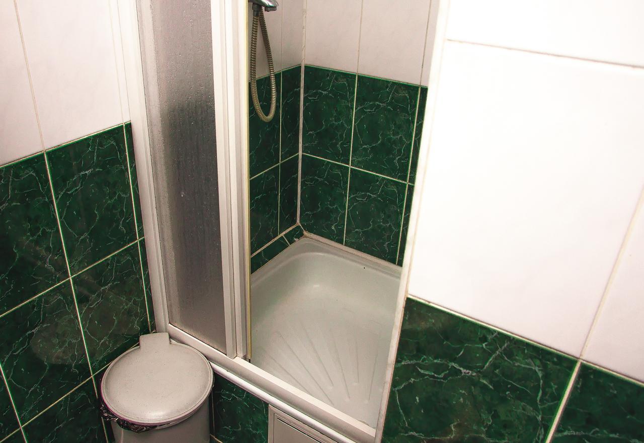 Globus Hostel Kijów Zewnętrze zdjęcie